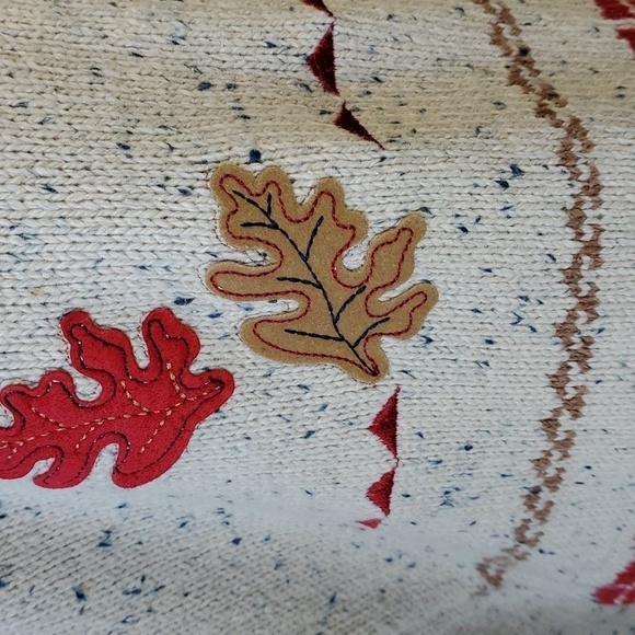 TEDDI, vest with removable faux fur‎ collar. Enbroidery zipper closure PM - Picture 5 of 11